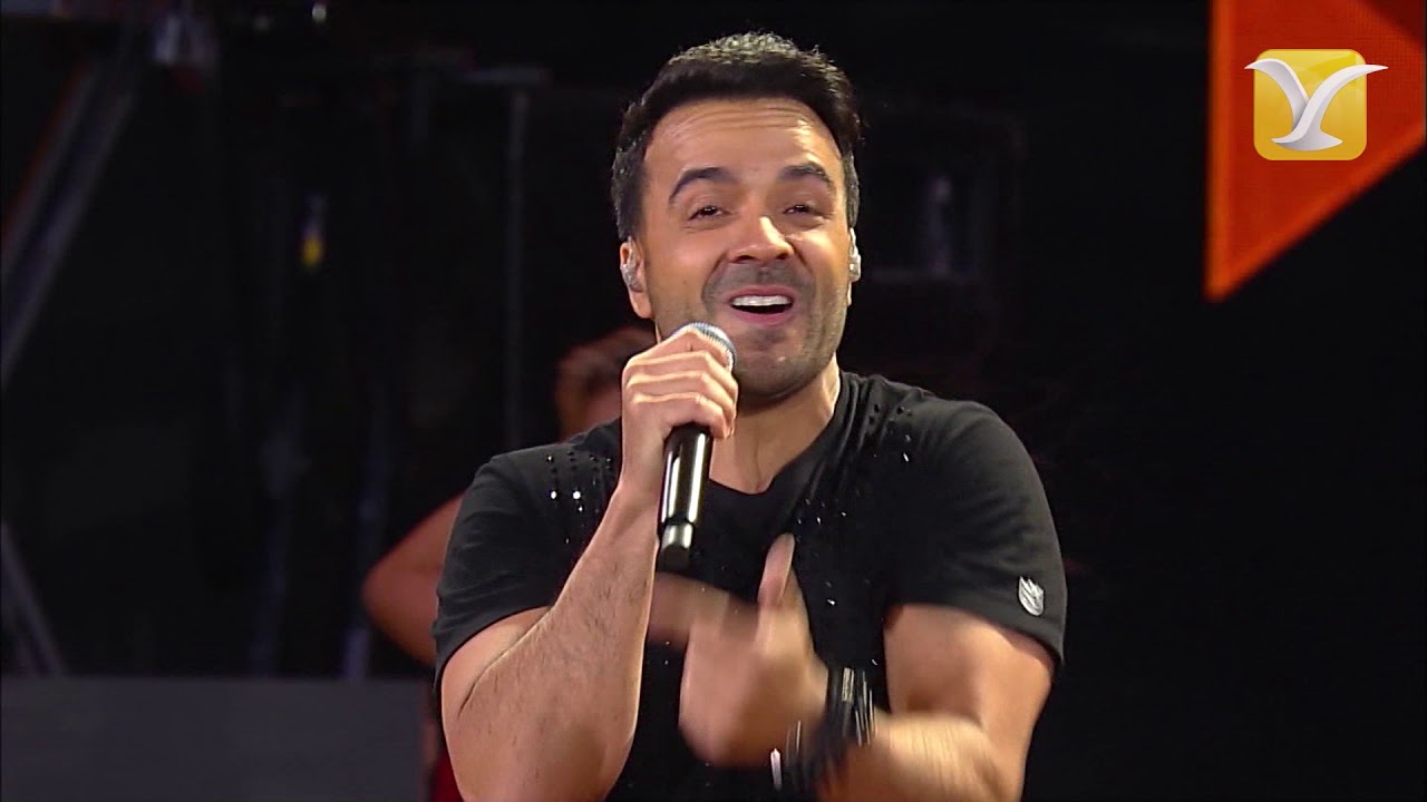 Luis Fonsi Performs Despacito at Viña del Mar 2018 🎶