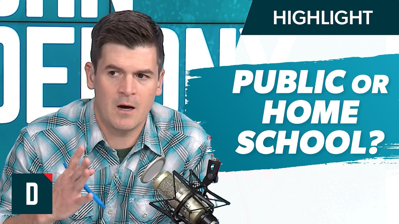 Homeschool vs. Public School: Which Is Better? 🎓