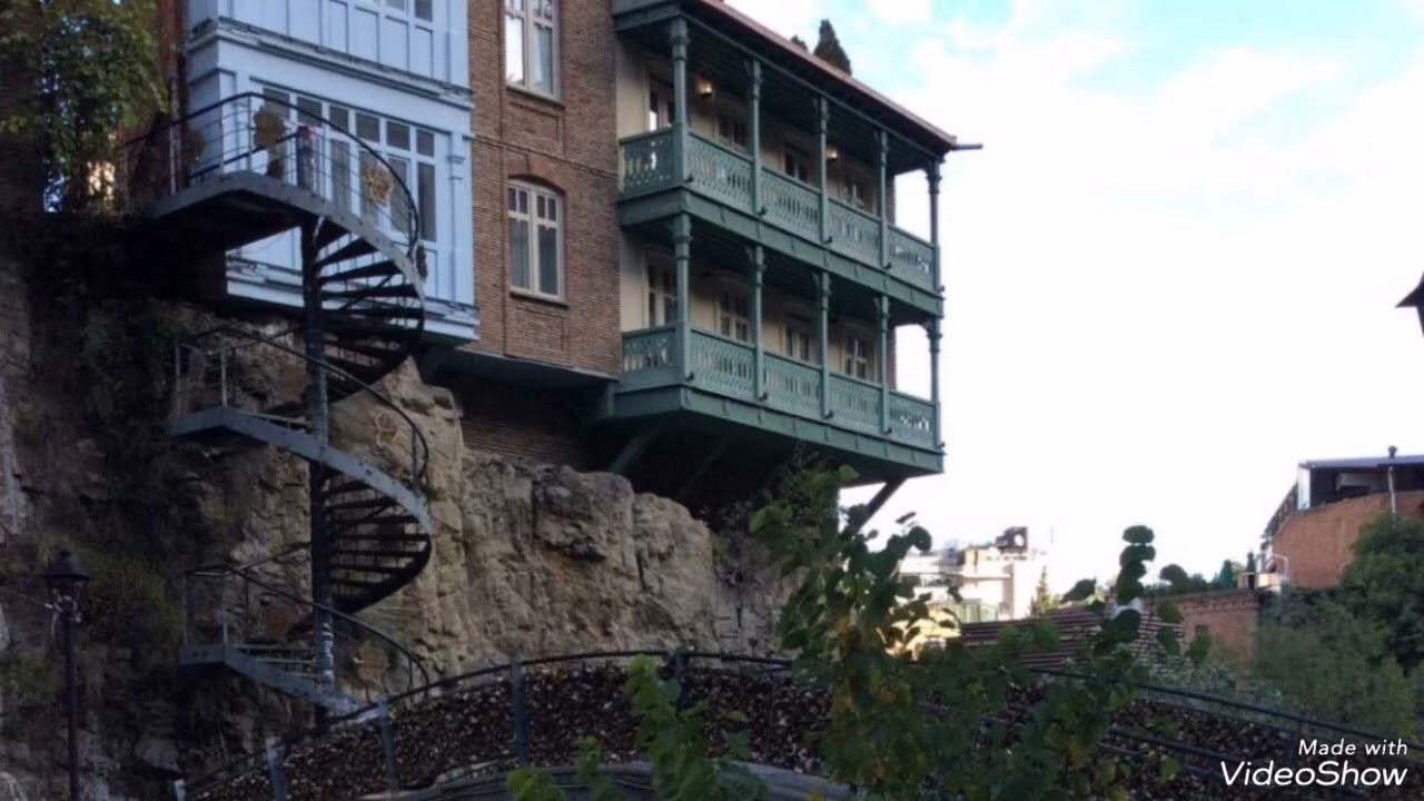 Влюблённый мост и водопад Легвтахеви в Тбилиси 🌿 — Легенды и мифы старого города