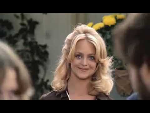 Foul Play (1978): Goldie Hawn & Chevy Chase 🎬