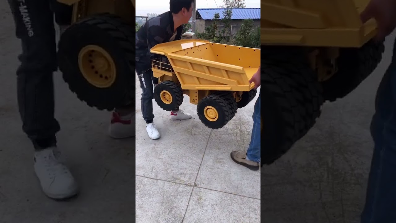 Huge RC Dump Truck & Excavator 🚧 - Realistic Remote Control Construction Vehicles