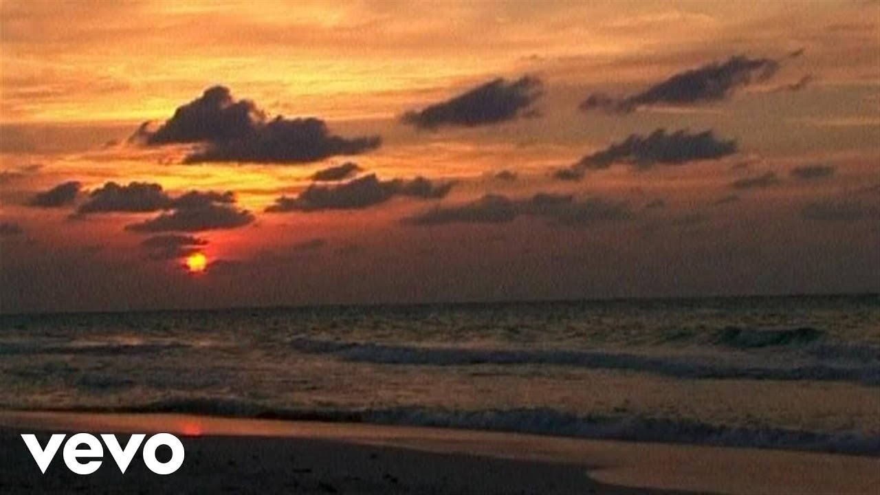 Carajo - De Frente Al Mar (Music Video, 2004)