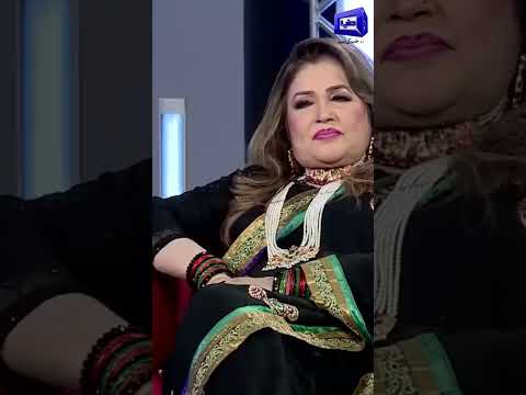 Girl Heart Hitting Poetry💕🔥#shorts #mazakraat #imranashraf #foryou #Nishobegum