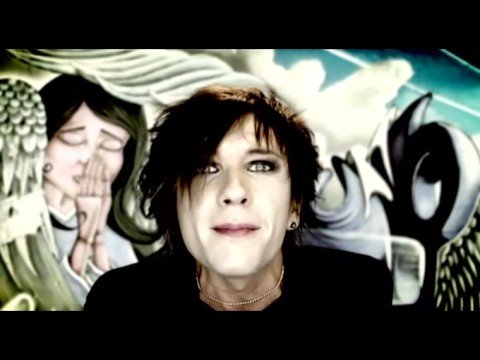 dARI - "TUTTO REGOLARE" [OFFICIAL VIDEO]