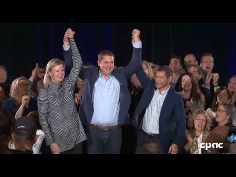 Andrew Scheer s’adresse à des partisans à Drummondville, au Québec