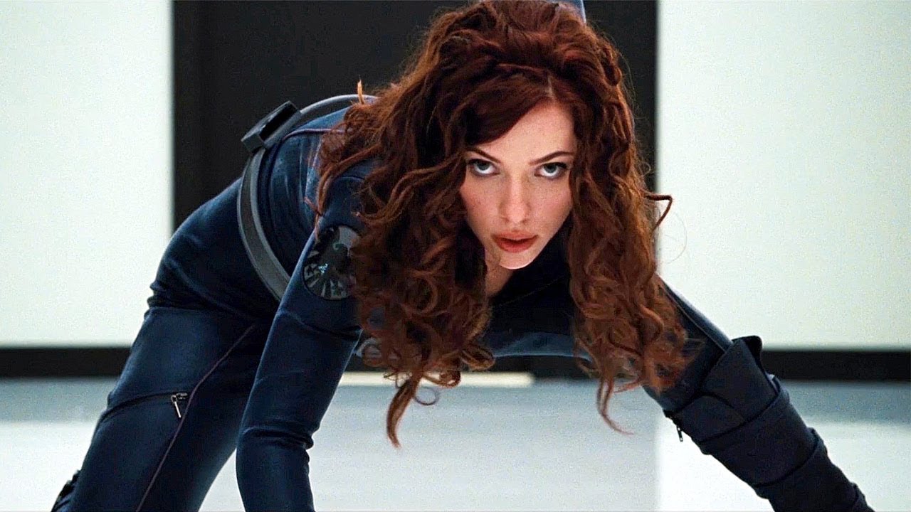 Epic Fight: Black Widow & Happy Take on Hammer Security in Iron Man 2 🔥