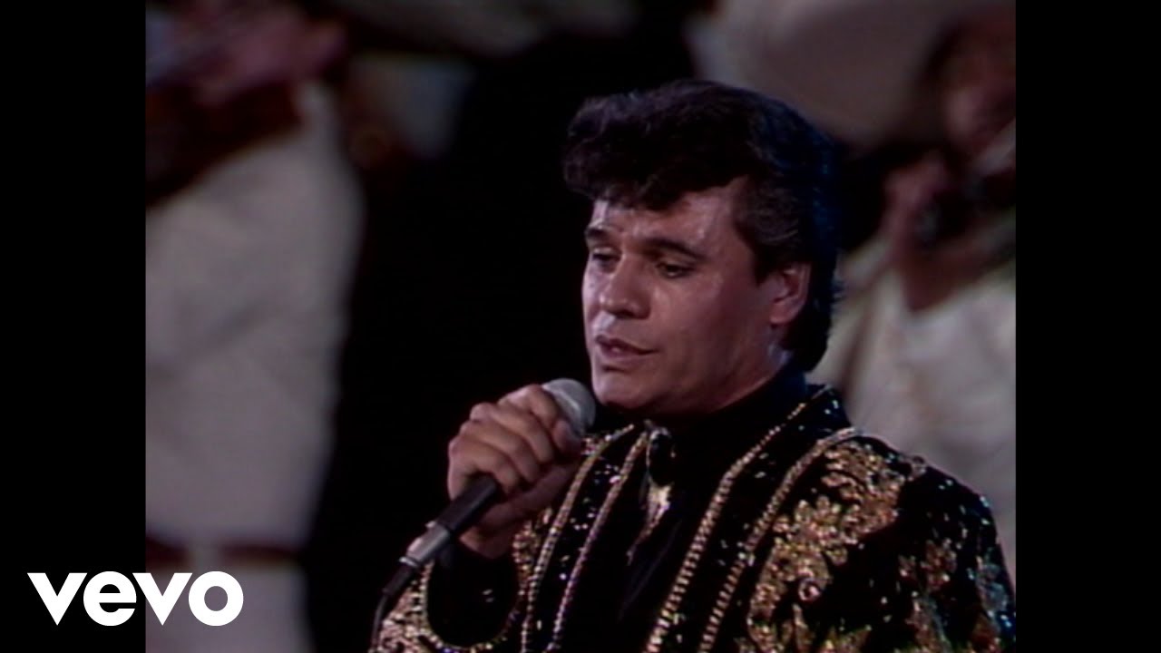 Juan Gabriel - Popurri: Me Nace Del Corazon/La Muerte Del Palomo/Me Nace Del Corazon