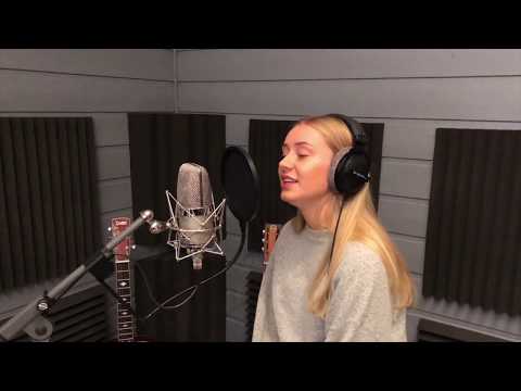 Gunn Marit Kvåle - "Gone In a Flash" (Acoustic)