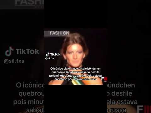Gisele sendo sabotada novamente! #giselebundchen #desfile #catwalk #supermodelo