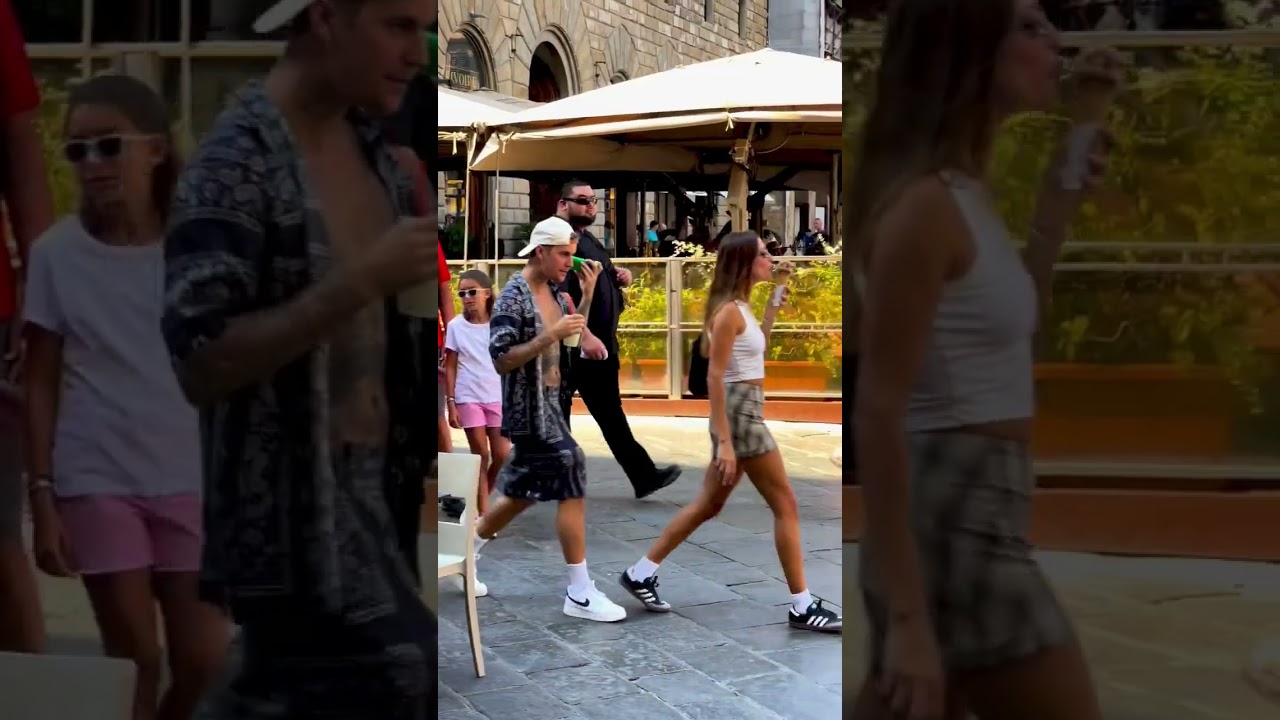 Justin Bieber Strolls Through Italy 🇮🇹