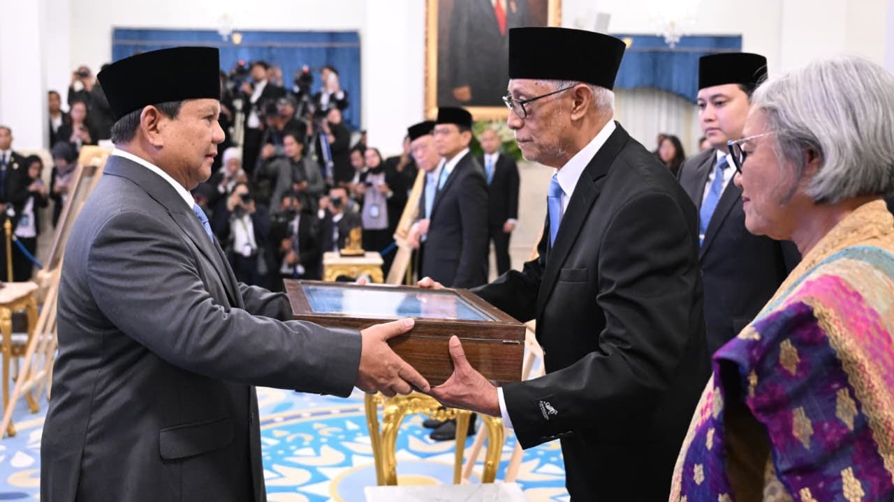 Live: Penganugerahan Gelar Pahlawan Nasional 2025 ๐ฎ๐ฉ