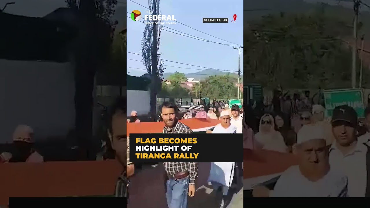 Massive Tricolour Steals the Show at Baramulla’s Tiranga Rally 🇮🇳