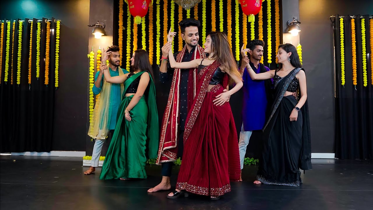 Energetic Bole Chudiyan Wedding Dance | Stunning Bollywood Choreography 💃