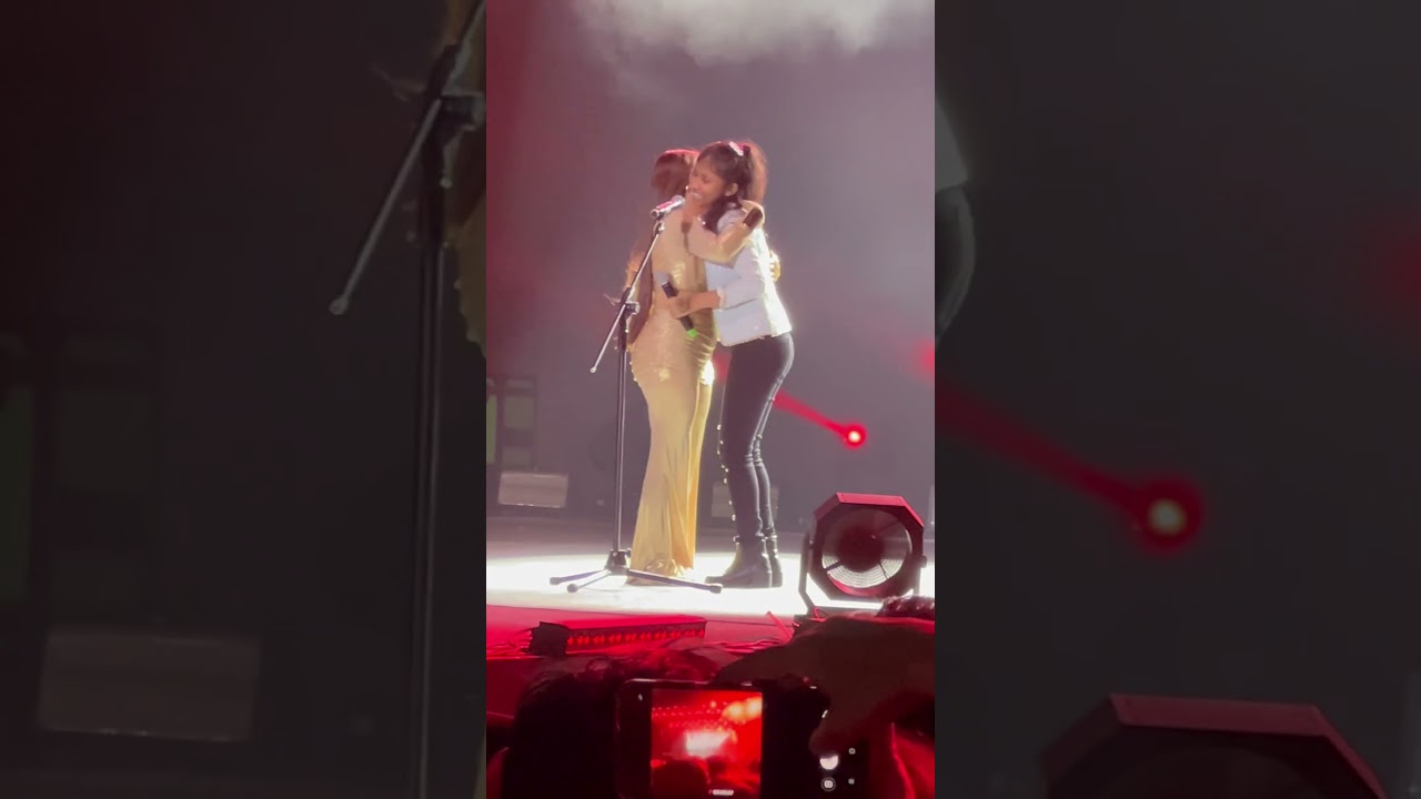 Neha Kakkar Live with Laisel Rai in Chandigarh 🎤