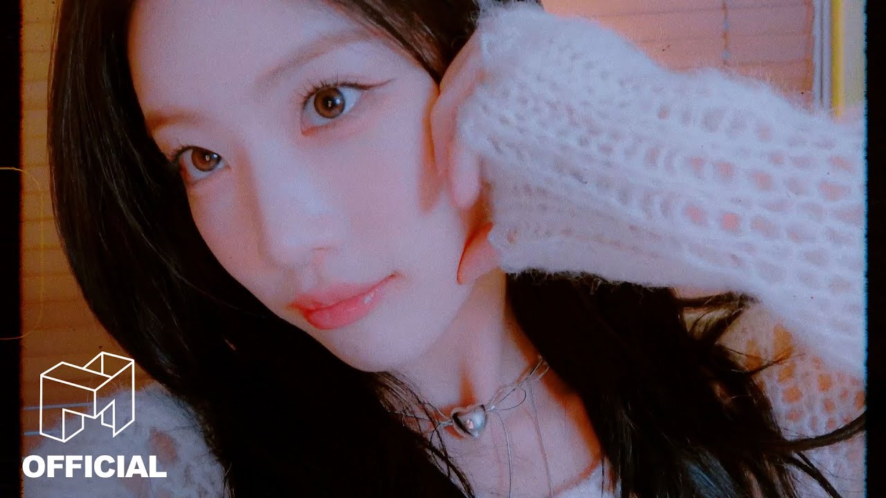 Kim Lip's 'Love Me Love Me' Cover | ARTMS 🎶