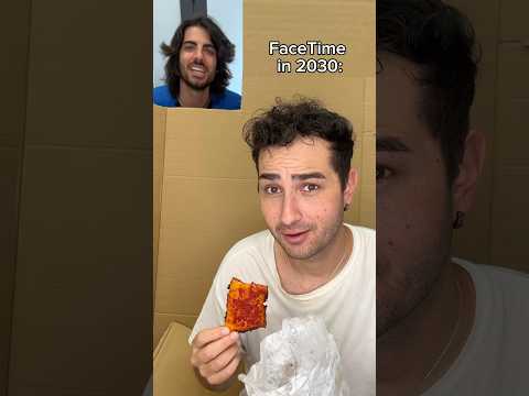 FaceTime in 2030 (Italian version)