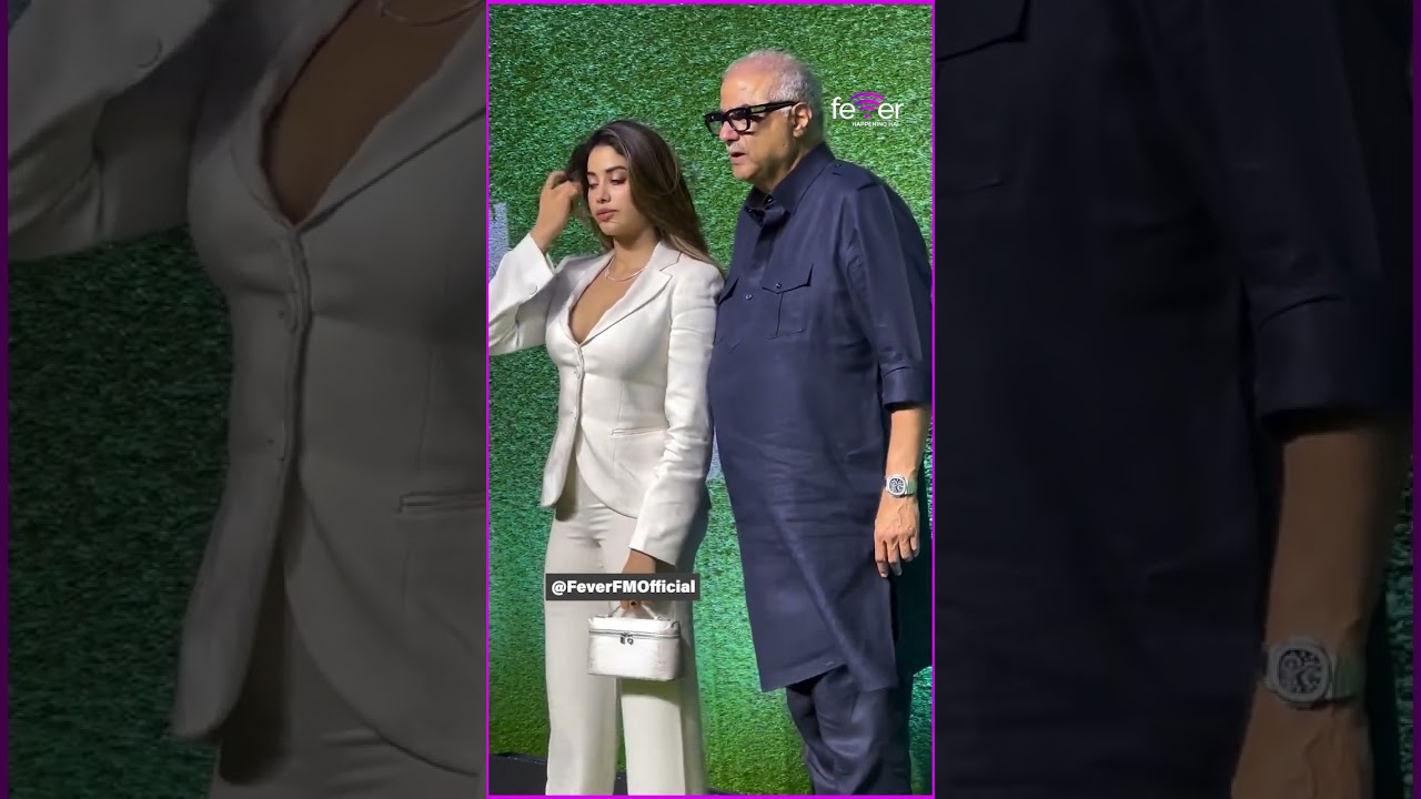 Like father, like daughter: Boney Kapoor and Janhvi Kapoor at a Premier last night! ♥️
