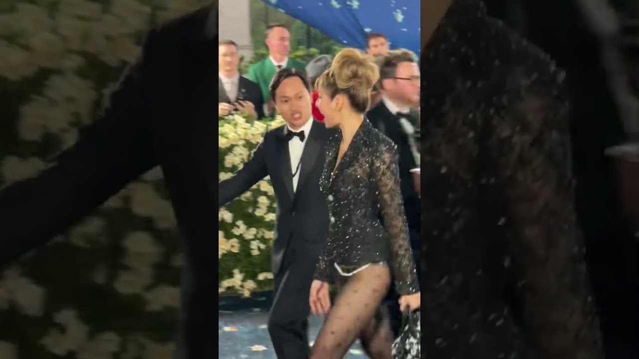 Lisa from Blackpink Shines at 2025 Met Gala✨