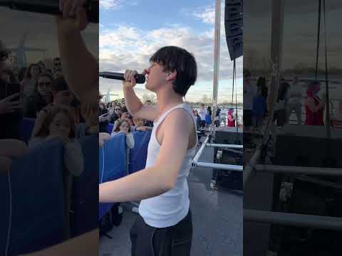 « Ce soir (jâsuis dans ma tĂȘte) » dispo partoutâ€ïž le clip est sur ma chaĂźne!