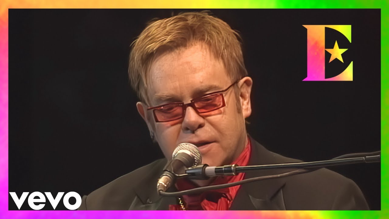 Elton John - Captain Fantastic And The Brown Dirt Cowboy (Live at Madison Square Garden, 2005)