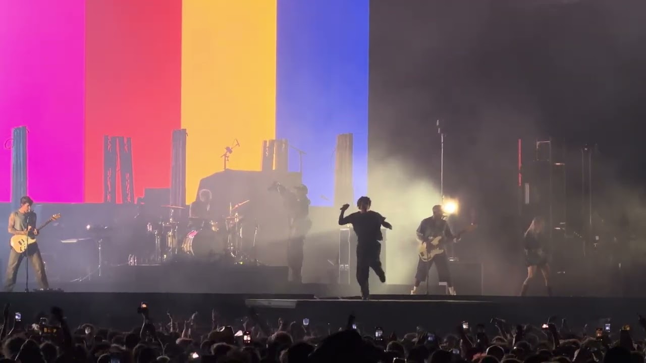 Turnstile - BIRDS (Aftershock 2025) [4K HDR]