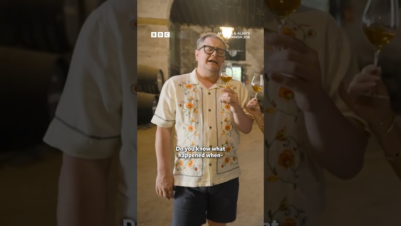 Alan Carr & Amanda Holden Savor a Unique Sherry Tasting Experience 🍷