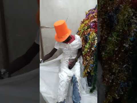 why Eric divorce the girlfriend on the wedding day?