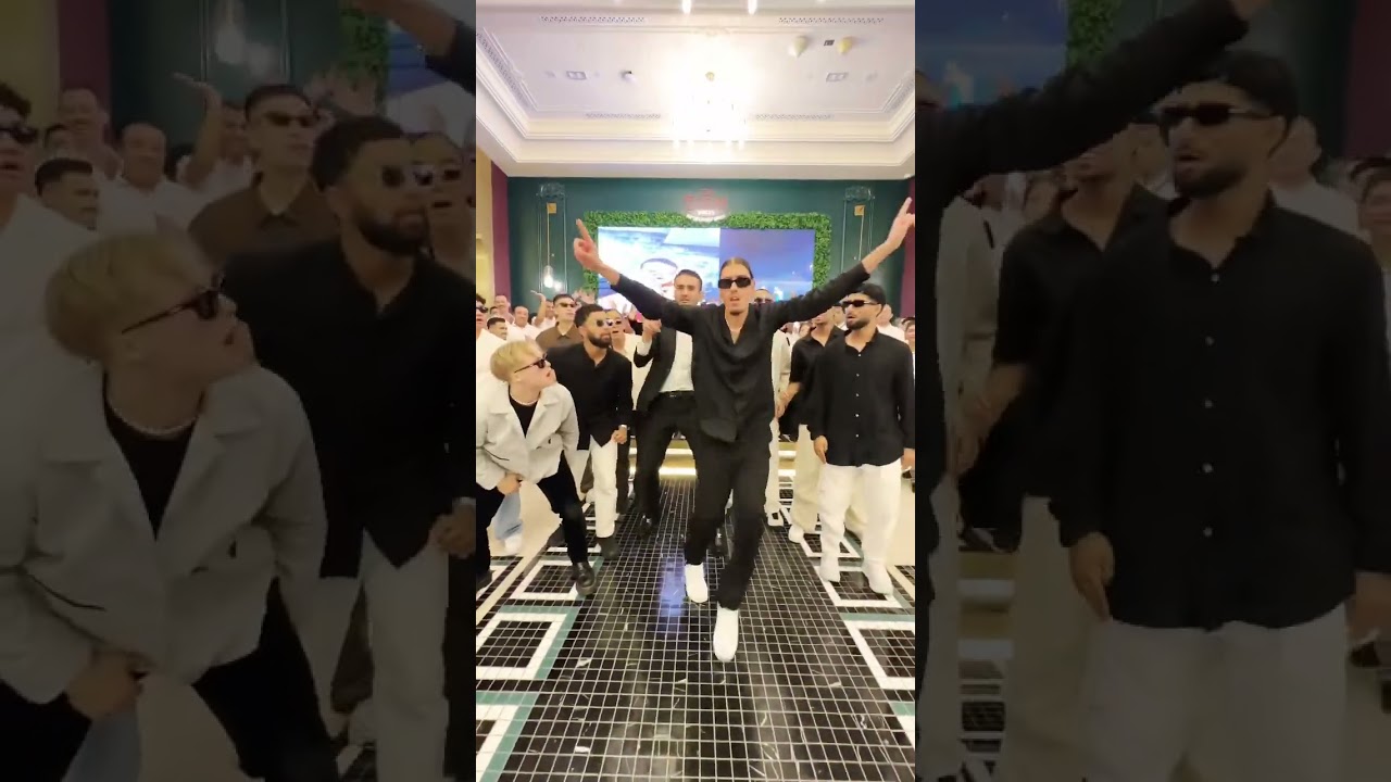 Czn Burak's Fun Take on 'Kala Chashma' 🎶