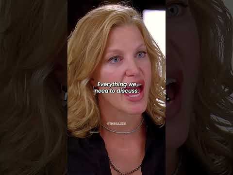 Walter and his iconic pizza throw🍕🥲 #breakingbad #walterwhite #skyler