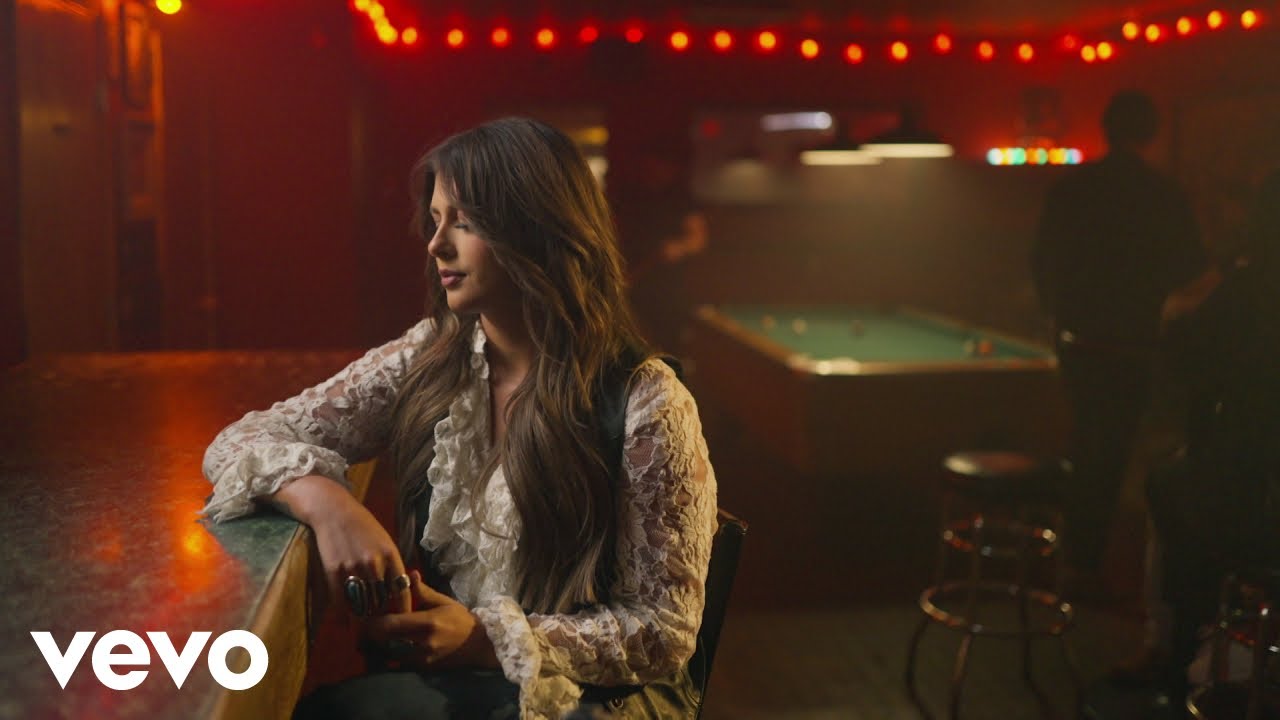 Ella Langley - I Blame the Bar (Visualizer) 🎶