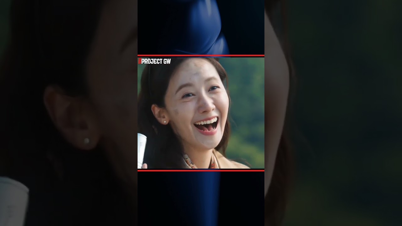 Yoona Demonstrates Taekwondo Skills 🥋