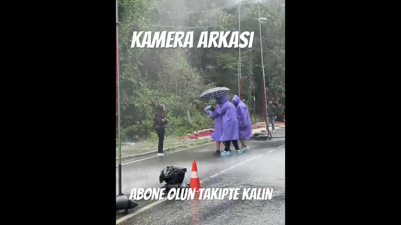 Aynadaki Yabancı Kameranın Gizemli Sırları! 🔍 #Keşfet #Shorts