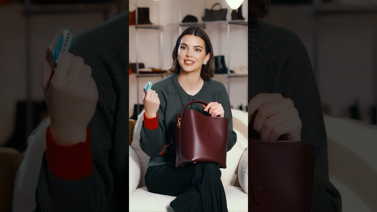 WHAT'S IN MY BAG FT. KENDALL JENNER