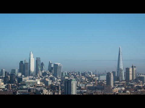 UK Property Fund Freeze Hits $3.3B Investors 💼