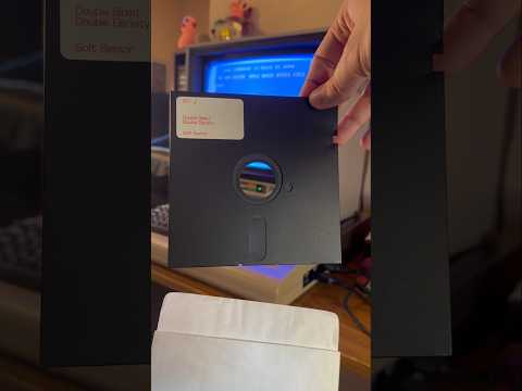 Retro Computer ASMR: Commodore 64 & 1541 disk drive #80s #retrocomputing #tech #asmr #c64