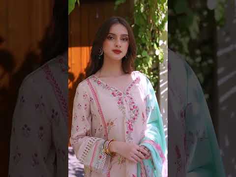 Deepak Perwani | Eid 2023 | Women Unstitch Nova