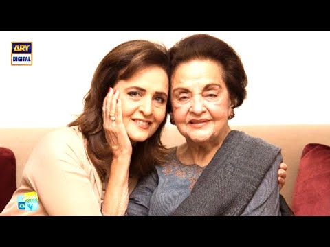 Mere Paas Maa Ki Bohat Sari Nishaniyan Hain | Hina Khawaja Bayat