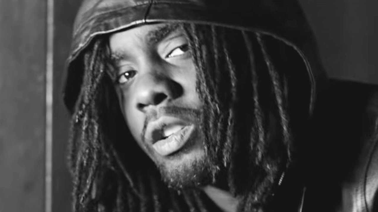 Wale ft. Sam Dew - LoveHate Thing (Official Music Video) 🎶