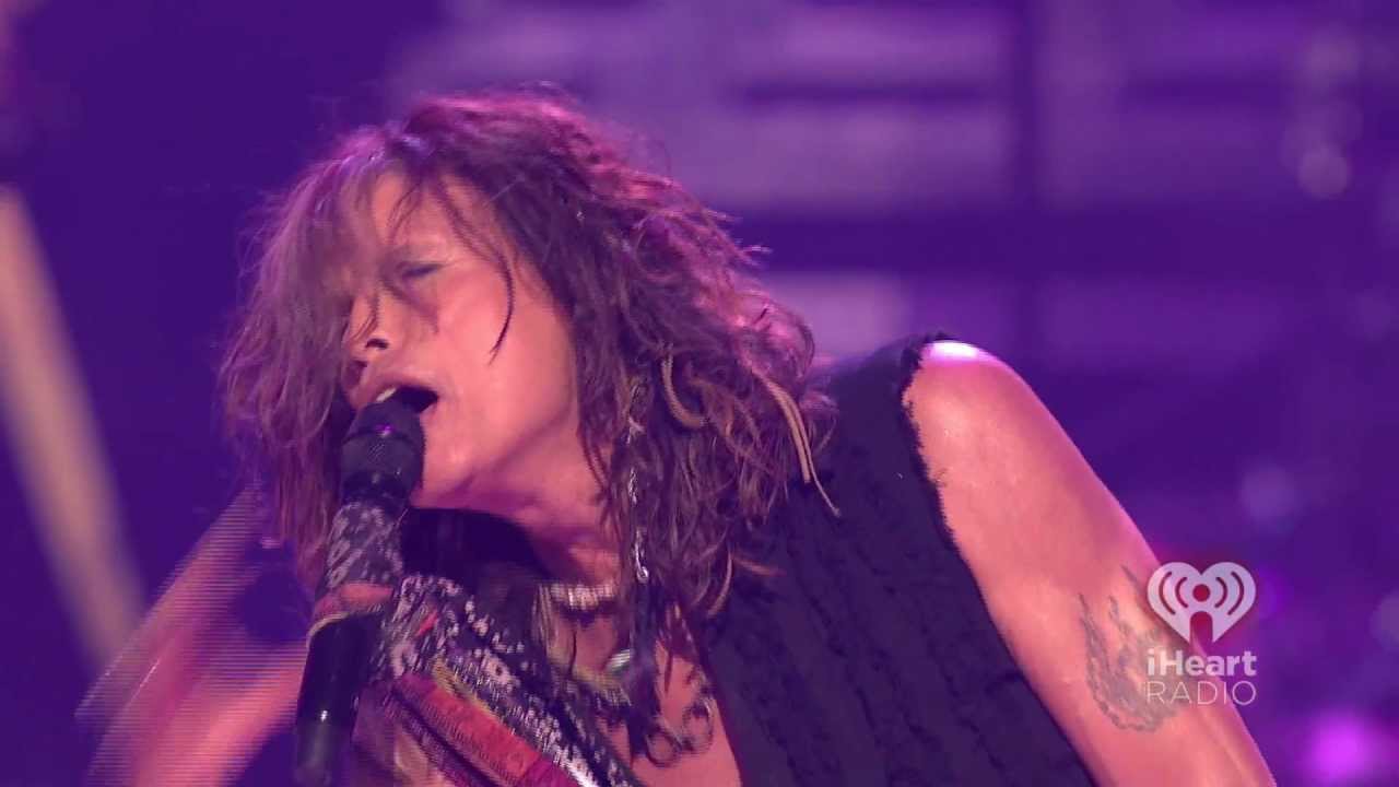 Aerosmith Performs 'Cryin'' Live at iHeartRadio Music Festival 2012 🎸