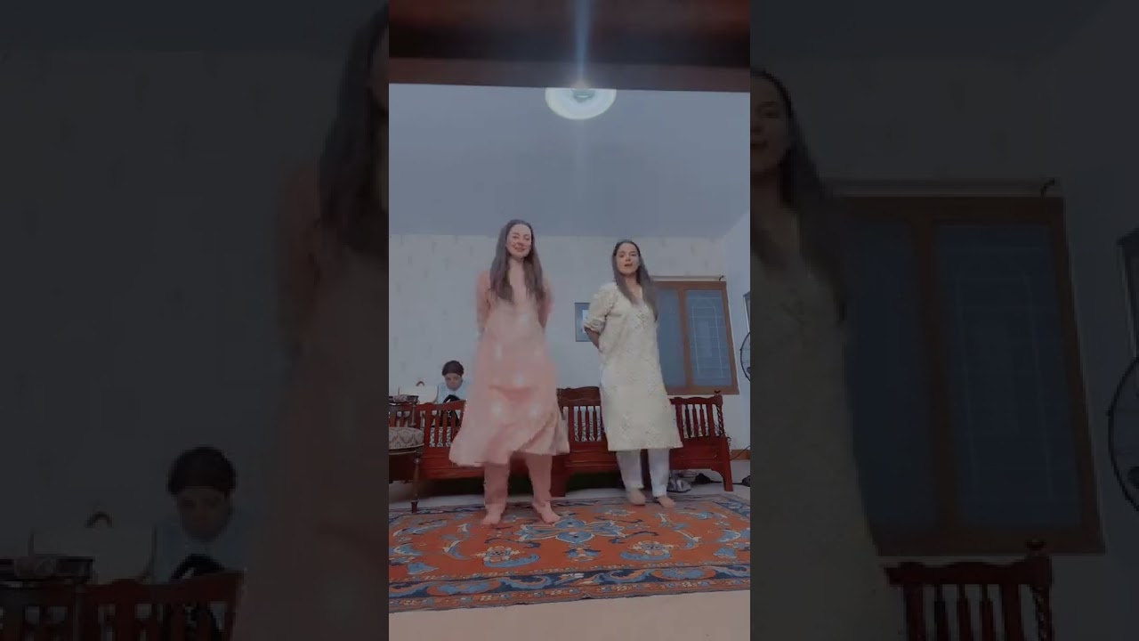 Hania Amir's Viral Dance Video #shorts
