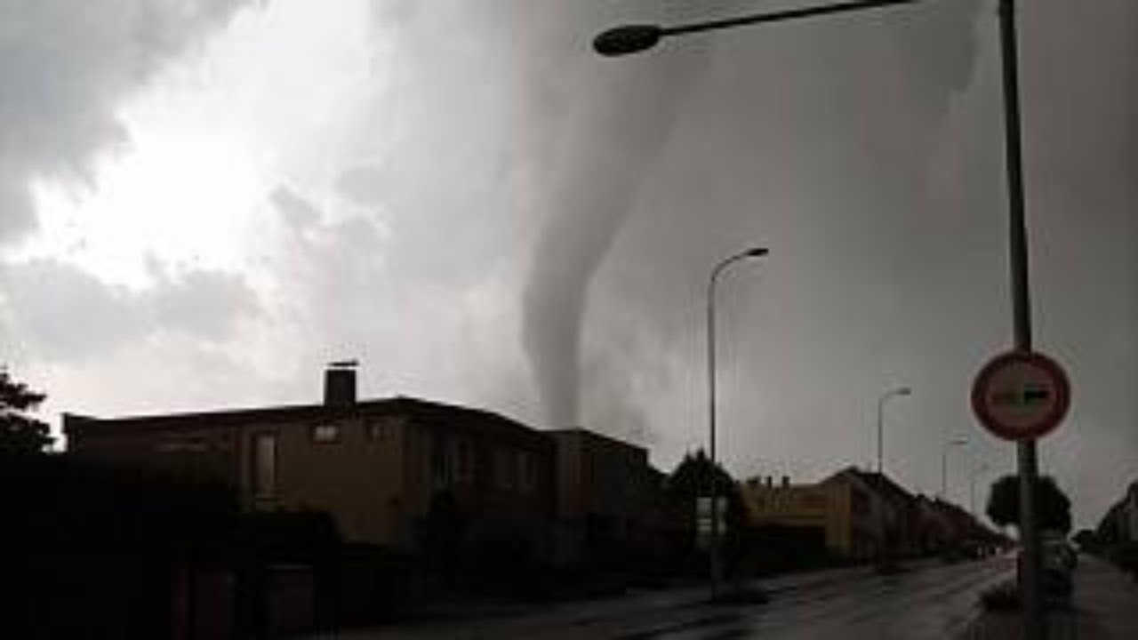 Mimořádná Výstraha: Tornádo na Moravě – Co byste měli vědět ⚠️