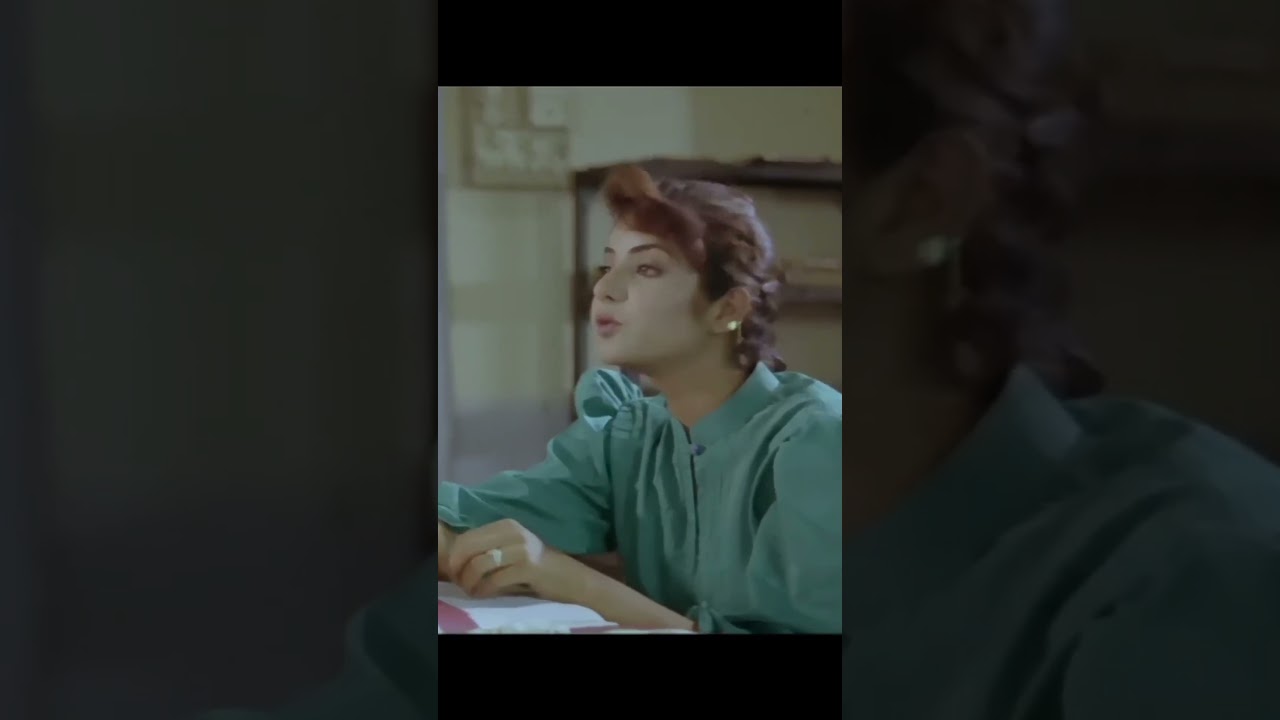 Divya Bharti's Stunning Moment ❤️ #Shorts