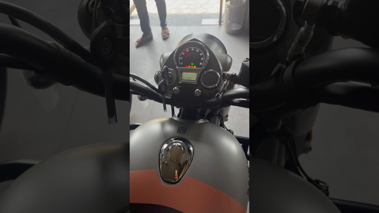 Discover the New 2025 Royal Enfield Classic 350 in Gunmetal Grey 🚗