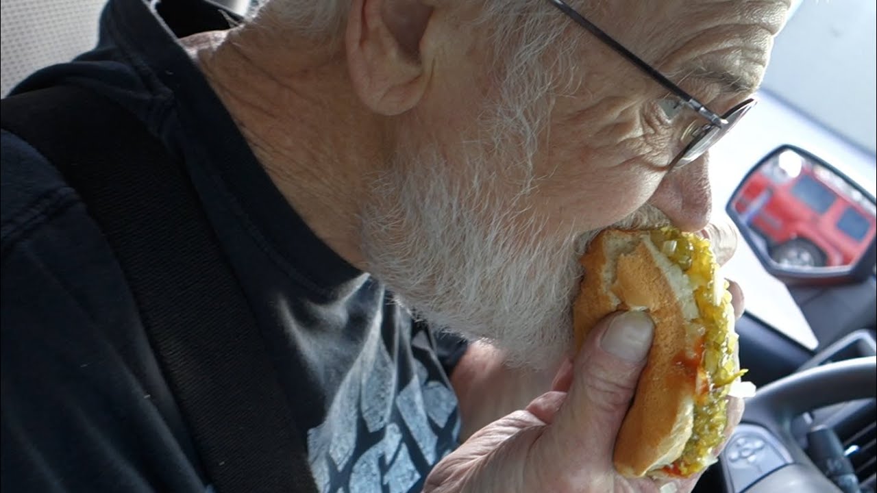 Angry Grandpa Tastes Burger King's Grilled Hot Dogs 🌭