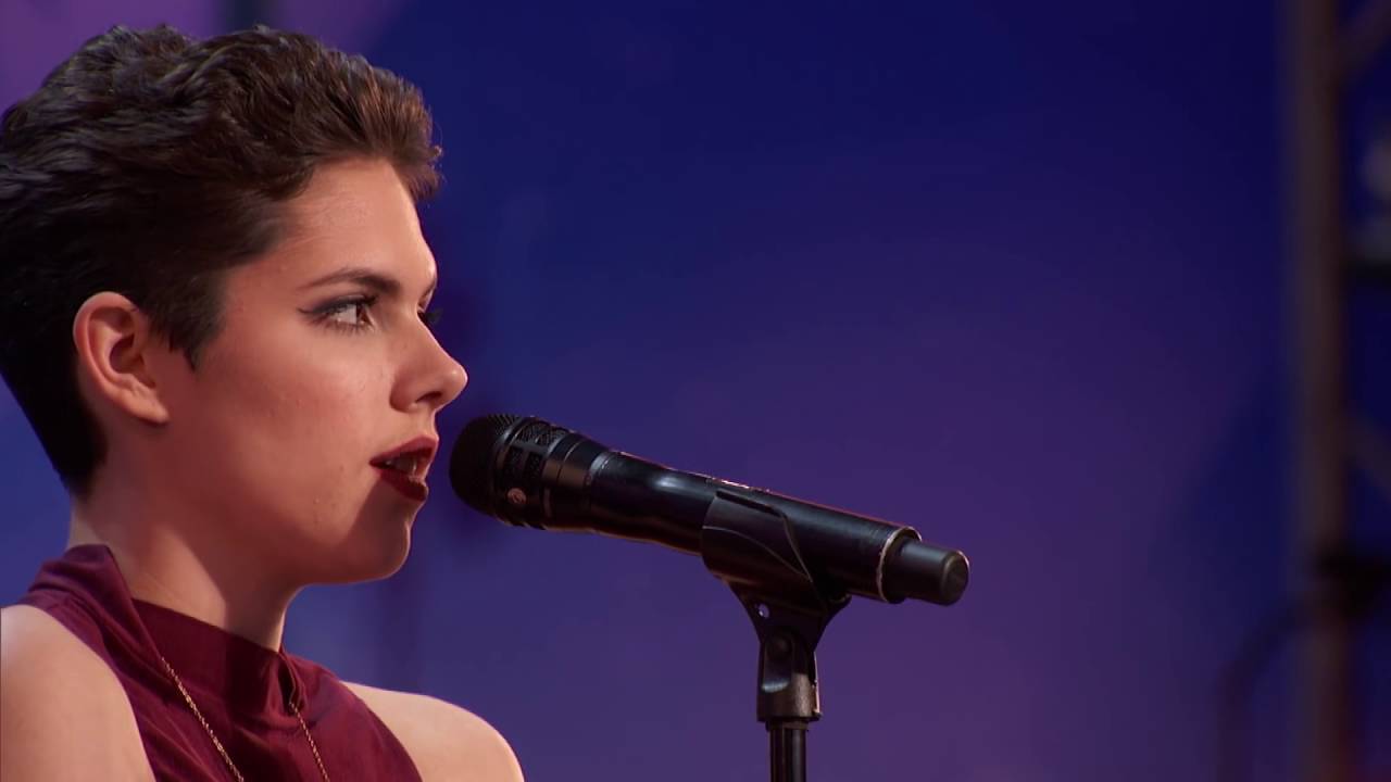 Teen Cancer Survivor Calysta Bevier Wows Simon Cowell with Golden Buzzer on America's Got Talent 2016 🎤