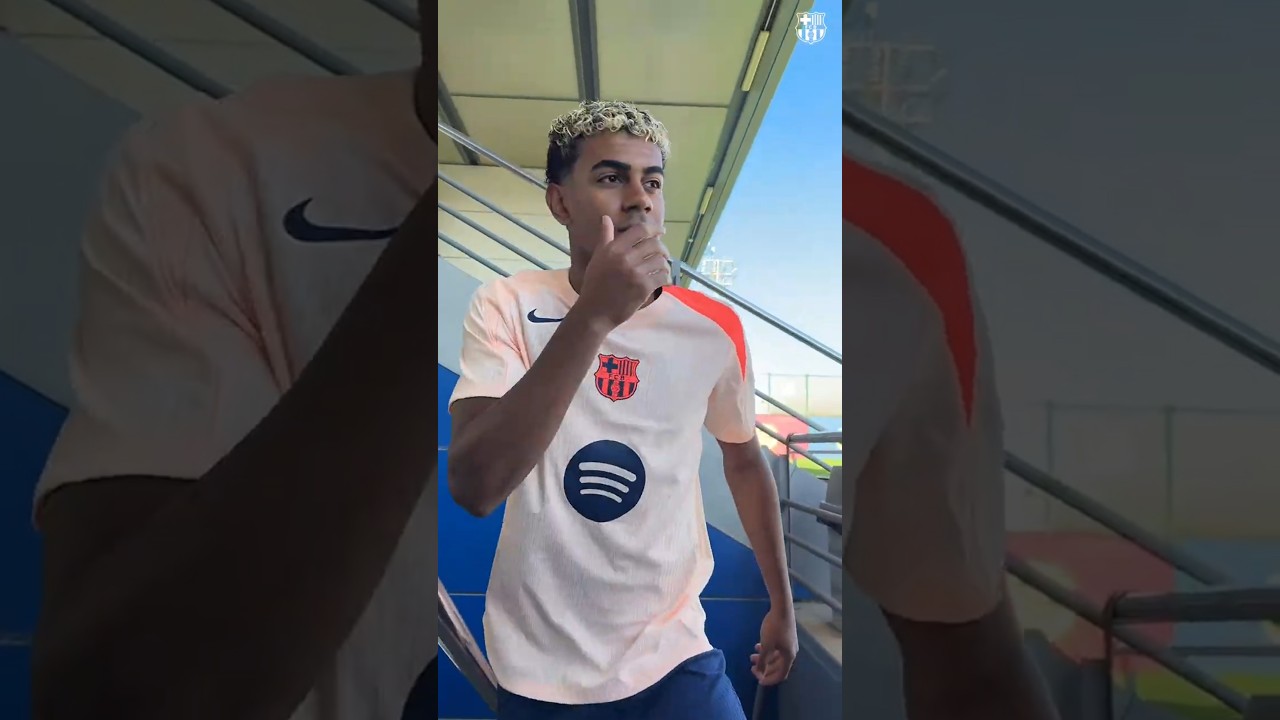 Champions League Vibe 😏 | FC Barcelona #shorts #lamineyamal