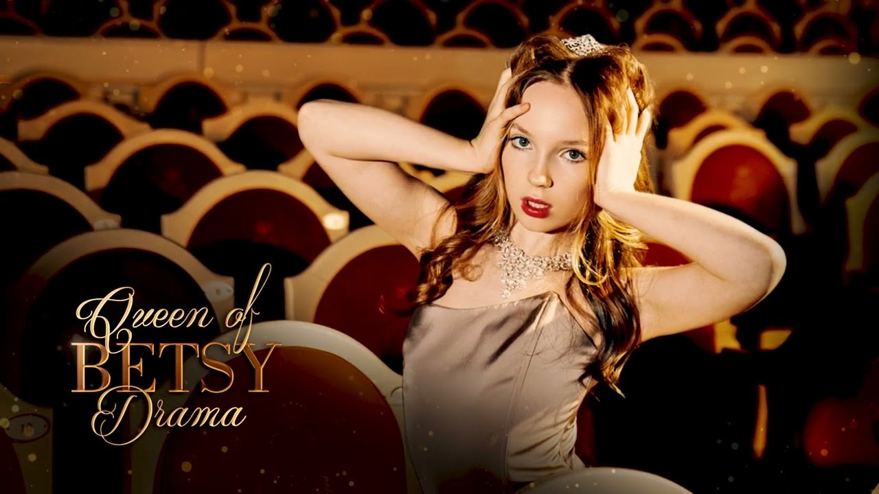 Betsy – Queen of Drama 🎤