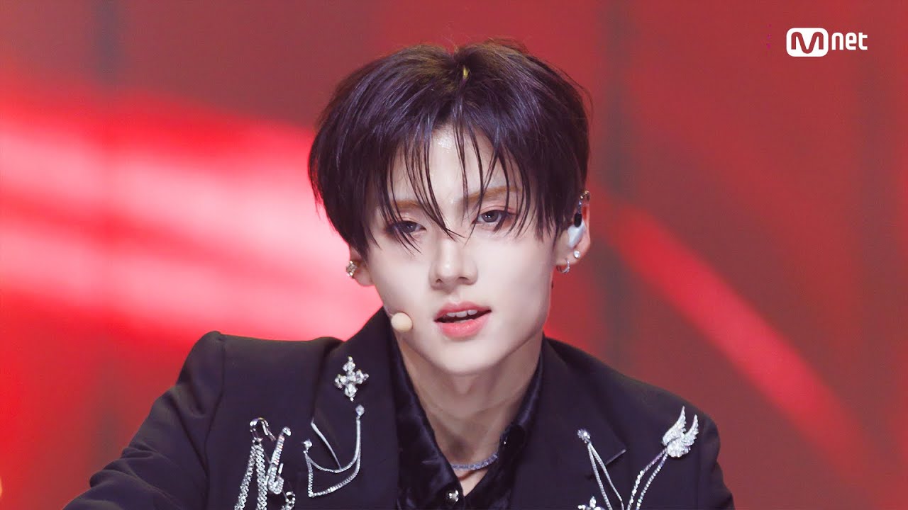 Special Stage: Boys ll Planet 〈Love Is〉 - Chains on M Countdown Ep.906