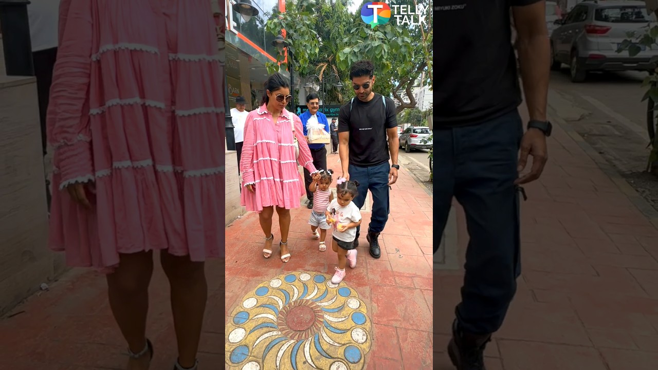 Gurmeet & Debina Enjoy Lunch with Daughters 😊