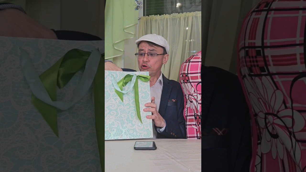 Председатель сельсовета с улыбкой 😊